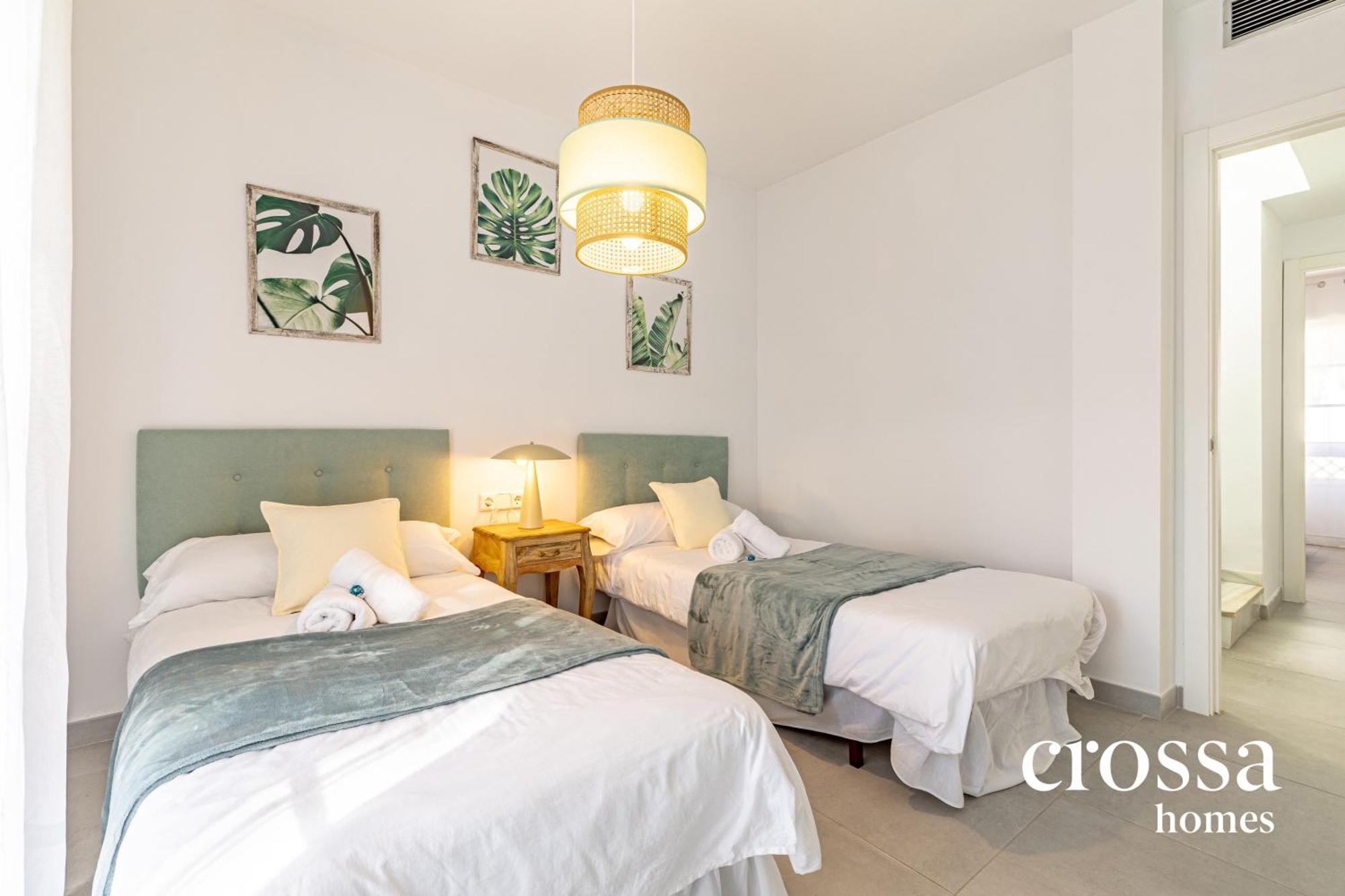 Chic Dream Home, Rooftop Bbq, 9 Pools, Golf Views มาร์เบยา ภายนอก รูปภาพ
